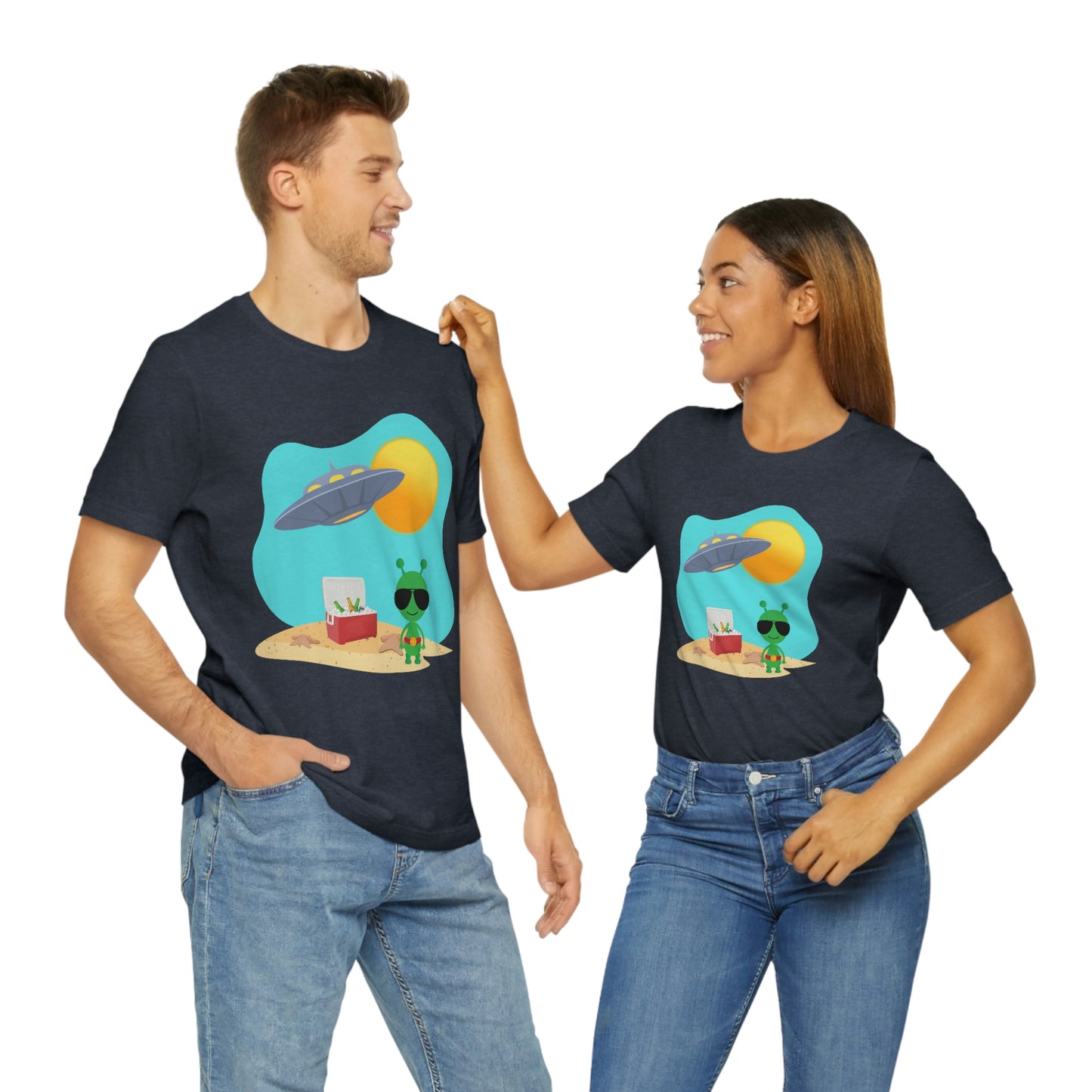 Men's Alien on The Beach Graphic Tee