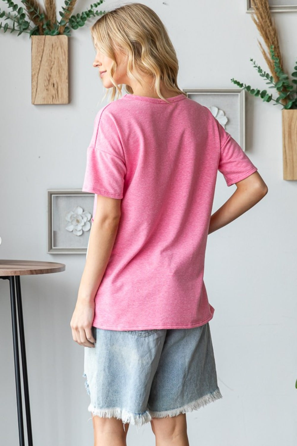 HOPELY Color Block Exposed Seam T-Shirt