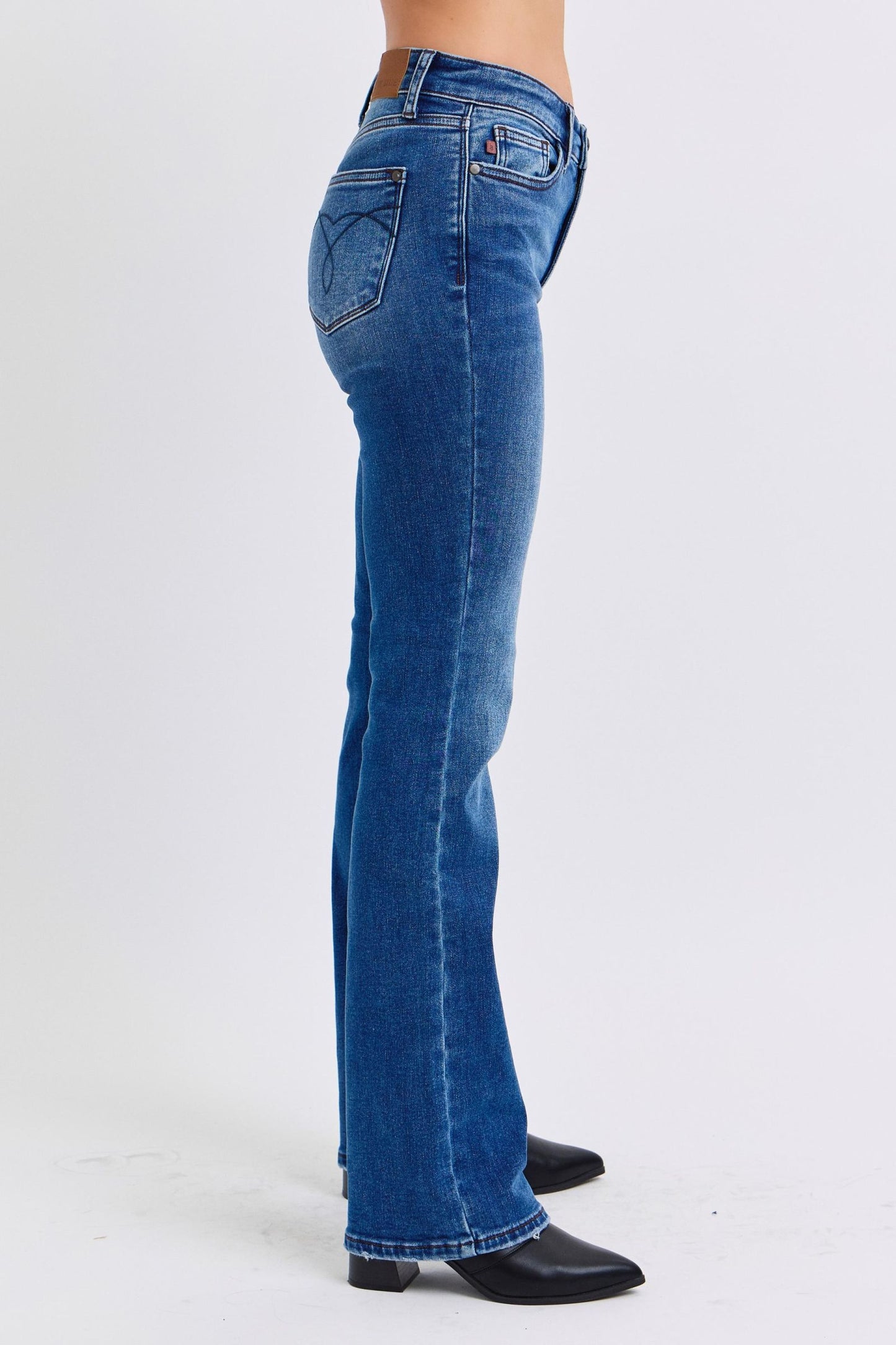 Judy Blue Mid-Rise Bootcut Jeans with Pockets